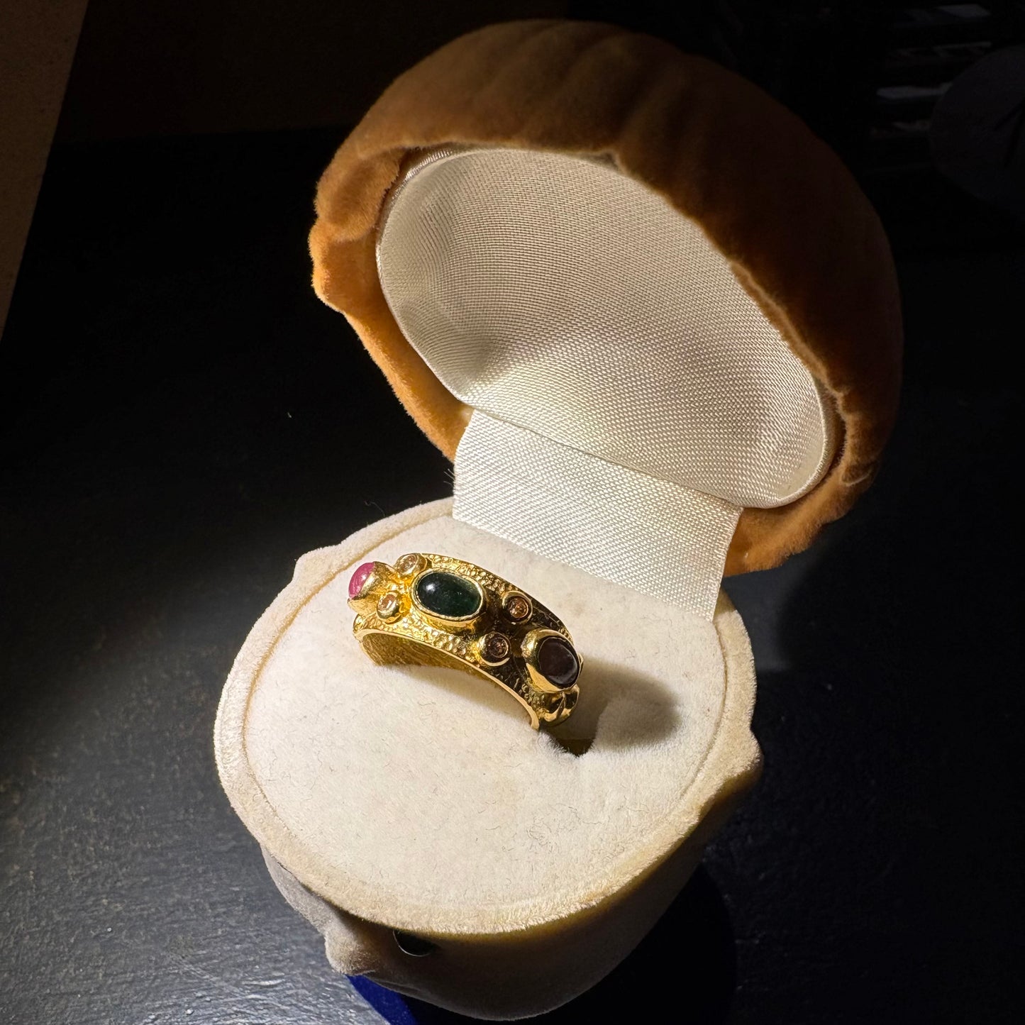 Turmalin Round Yüzük